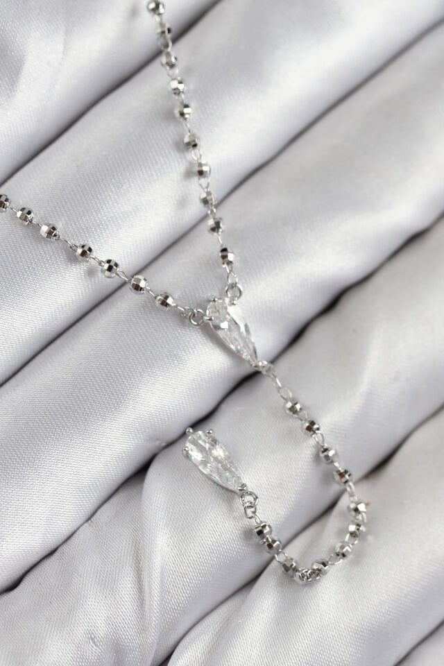 Pirinç Zirkon Taşlı Gümüş Renk Kadın Y Kolye