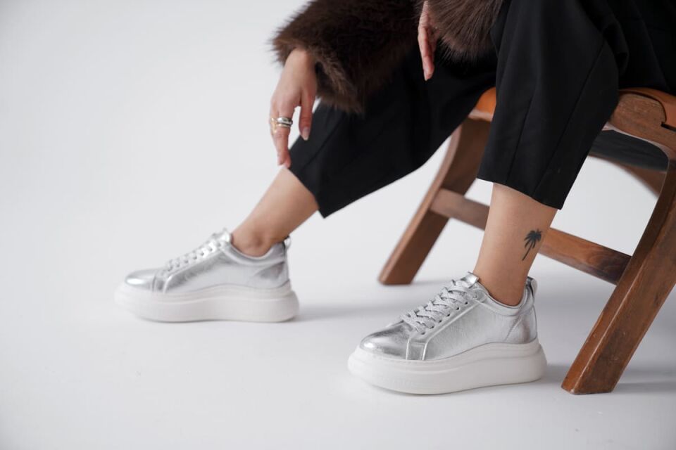Gümüş Kadın Sneaker TR01MS05B