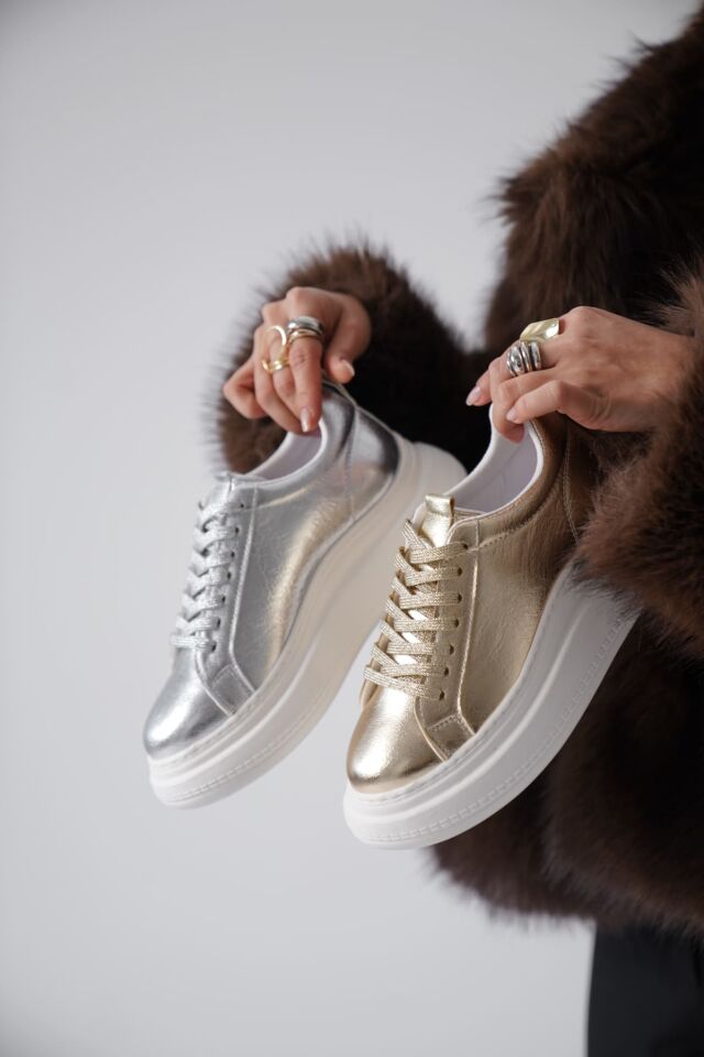 Gümüş Kadın Sneaker TR01MS05B